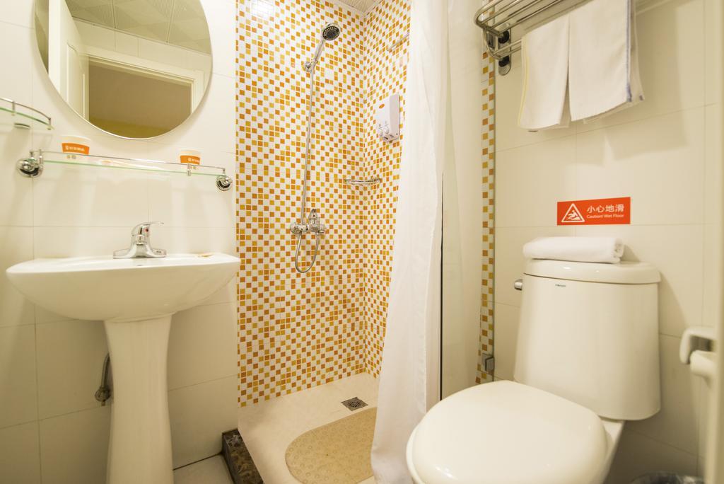 Home Inn Yichang Gezhou Dam Екстер'єр фото